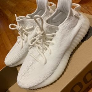 Yeezy Boost 350 V2 - White - Size 8